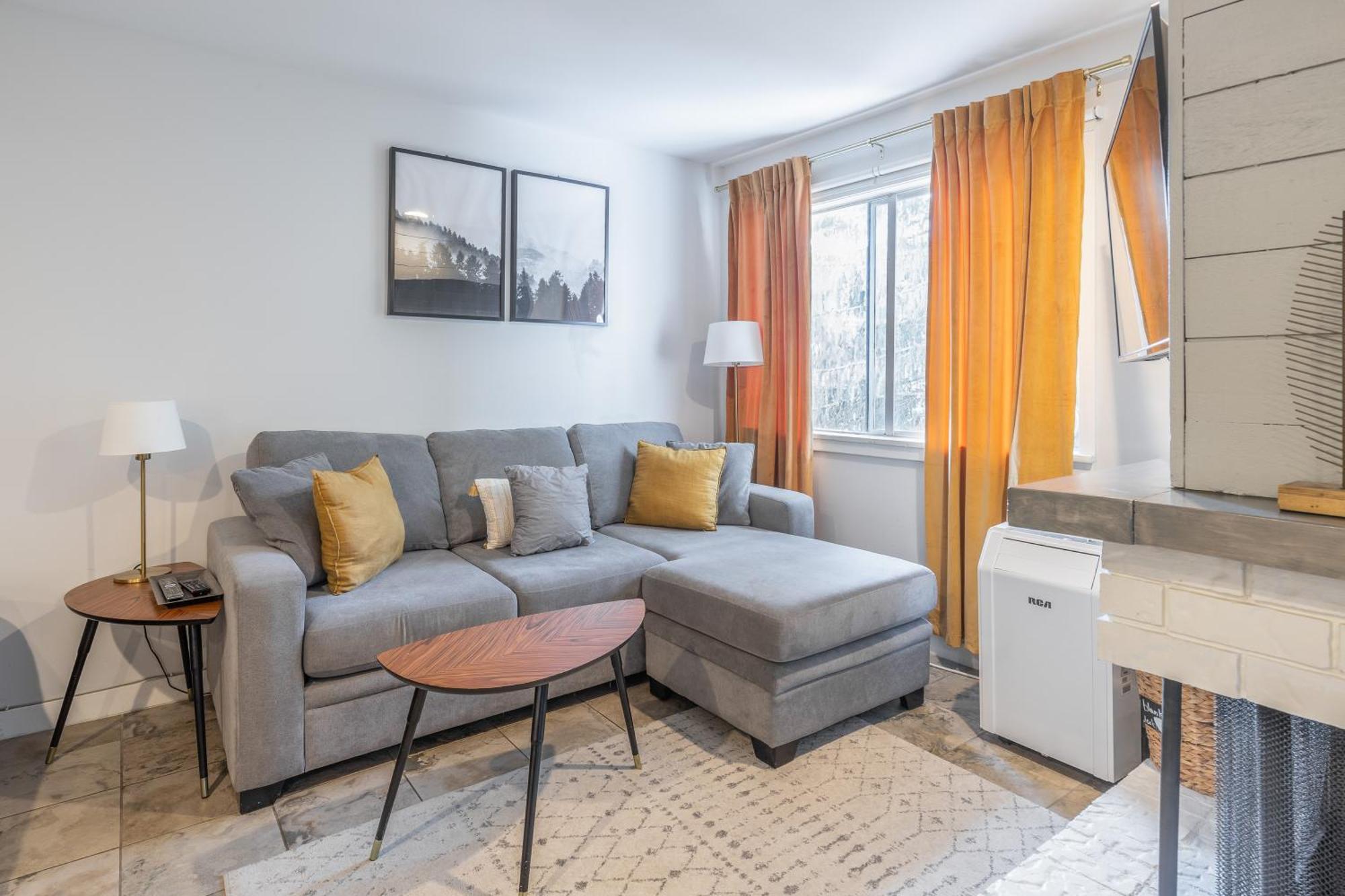 Next 2lifts W/free Parking Apartamento